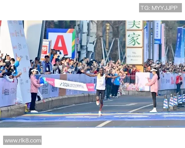 重庆飞盘队在城市马拉松积分榜中以76分稳居第一名引发关注